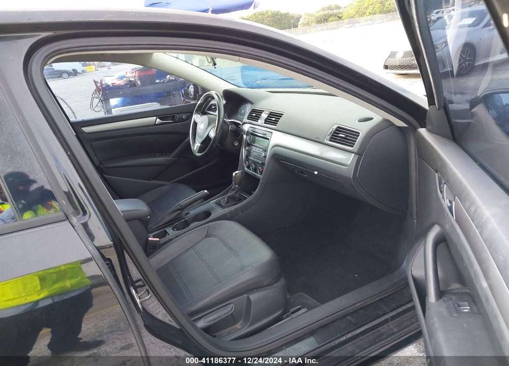 2014 VOLKSWAGEN PASSAT 2.5L WOLFSBURG EDITION VIN: 1VWAP7A3XEC008000