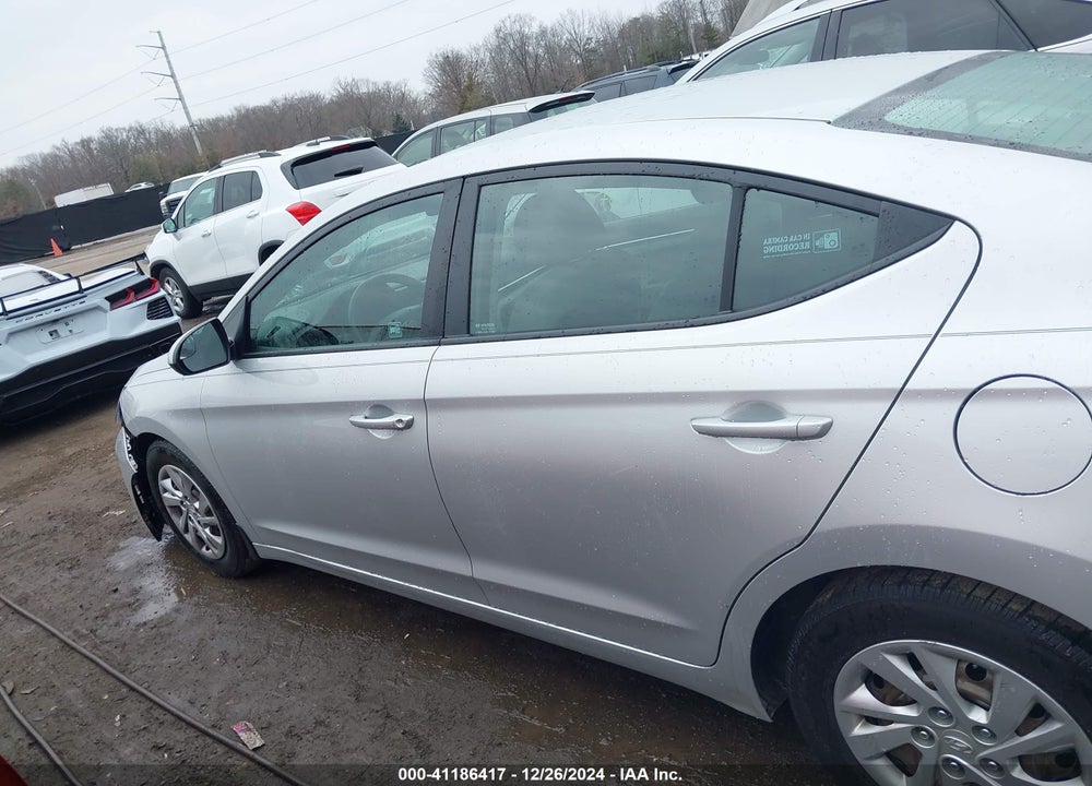 2019 HYUNDAI ELANTRA SE VIN: 5NPD74LF6KH494651