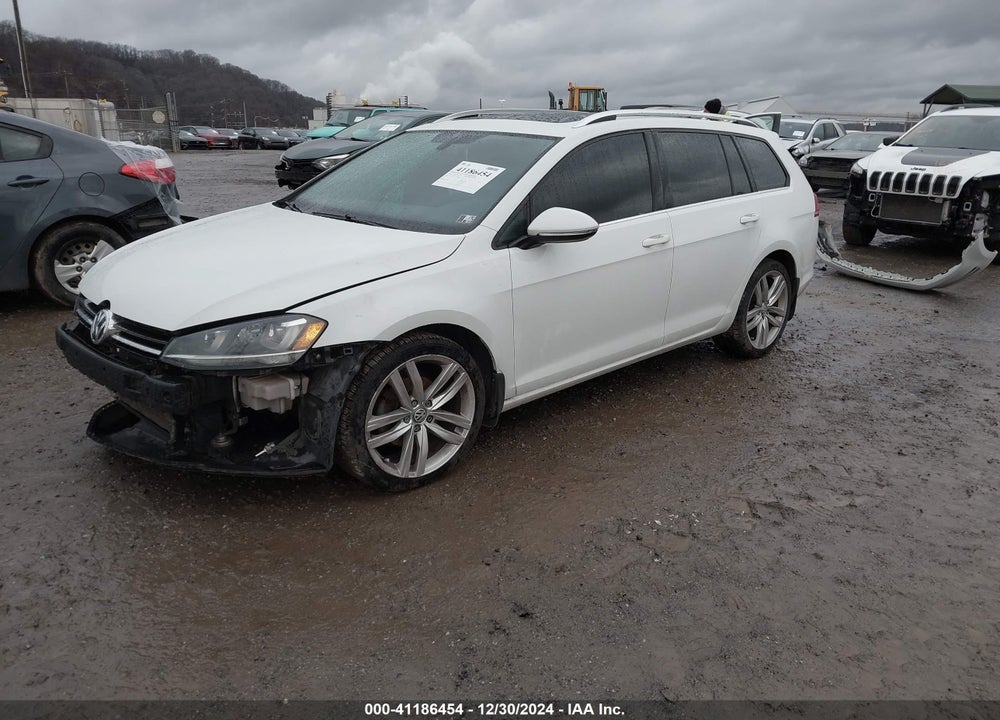 2015 VOLKSWAGEN GOLF SPORTWAGEN TDI SEL 4-DOOR VIN: 3VWFA7AU0FM517206