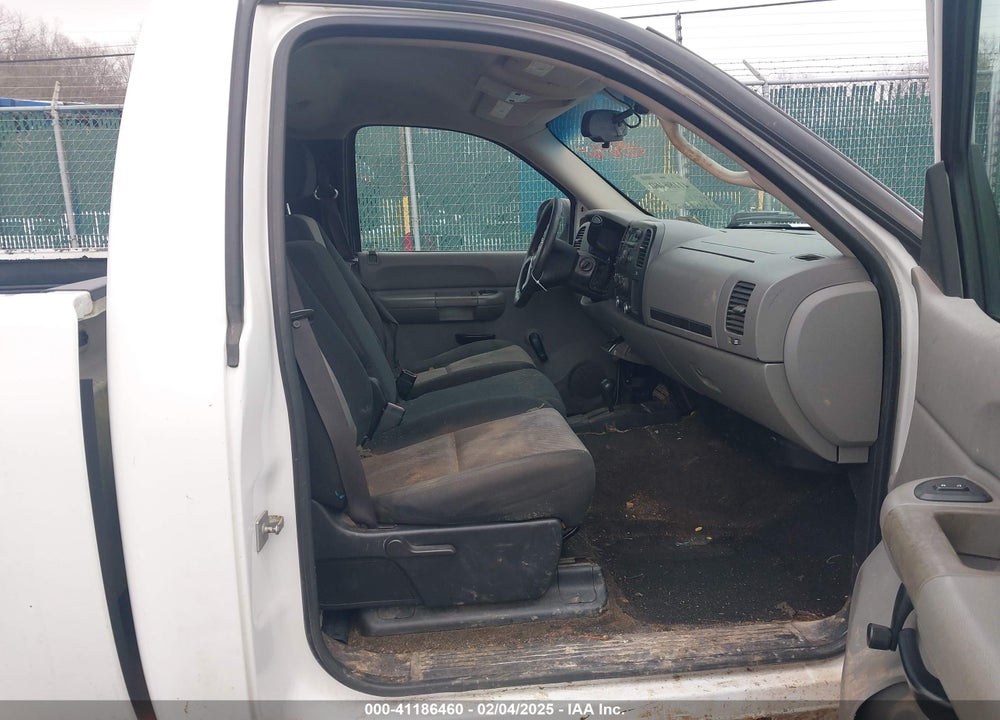 2007 CHEVROLET SILVERADO VIN: 1GCEK14C57Z587392