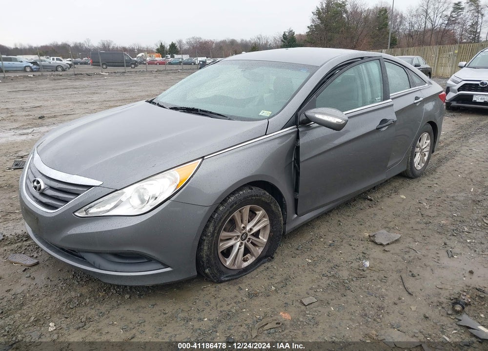 2014 HYUNDAI SONATA GLS VIN: 5NPEB4ACXEH903492