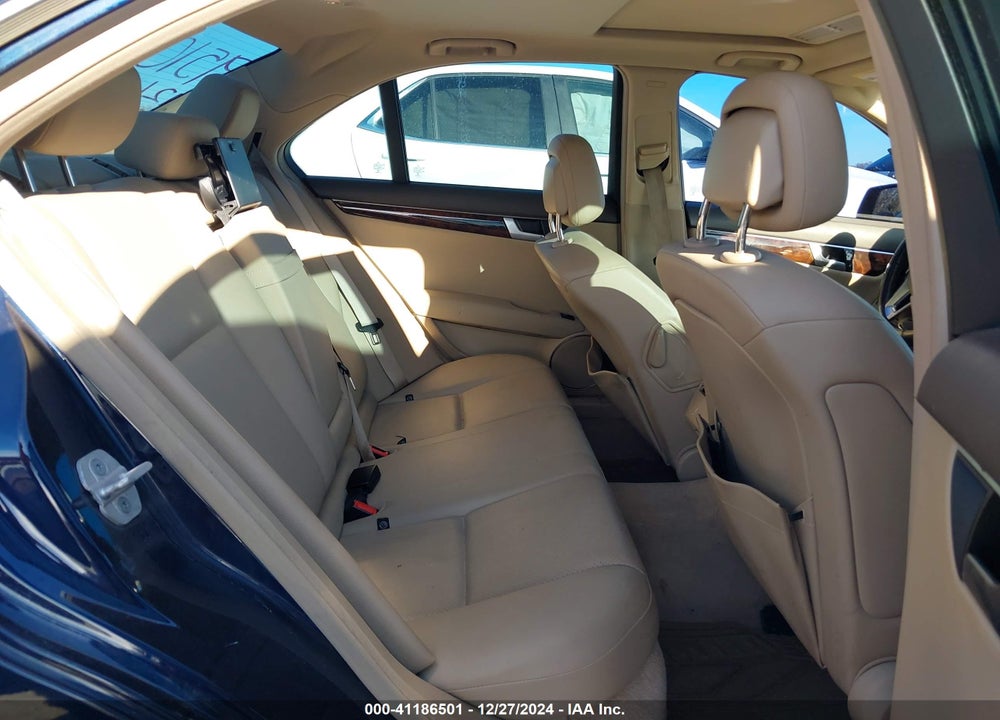 2014 MERCEDES-BENZ C 250 VIN: WDDGF4HB9EA951010
