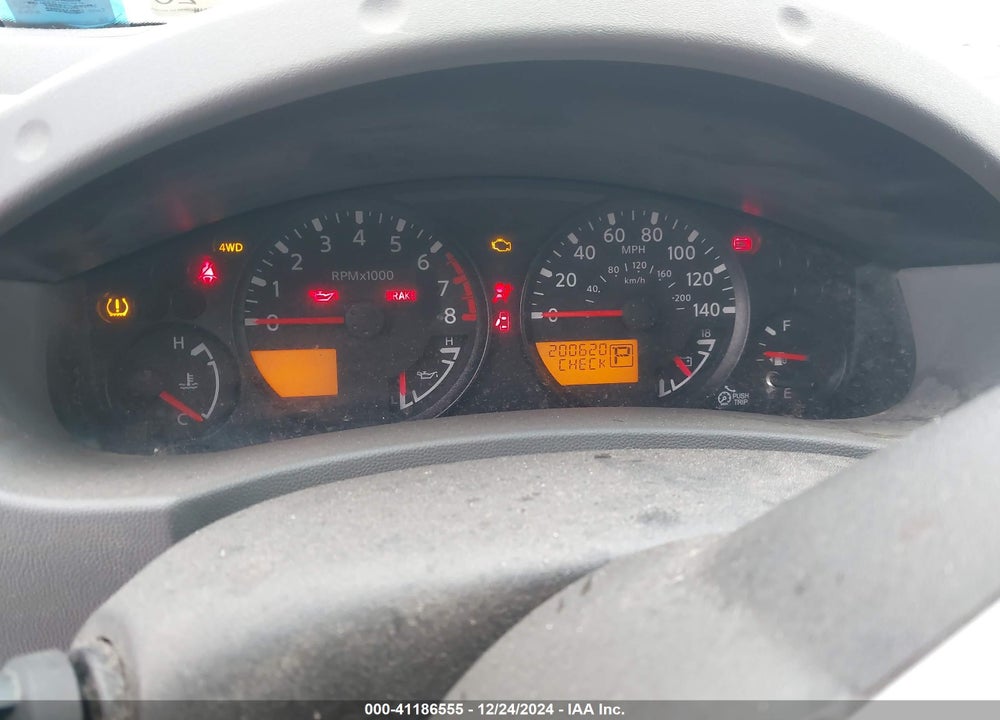 2013 NISSAN XTERRA S VIN: 5N1AN0NW2DN814156