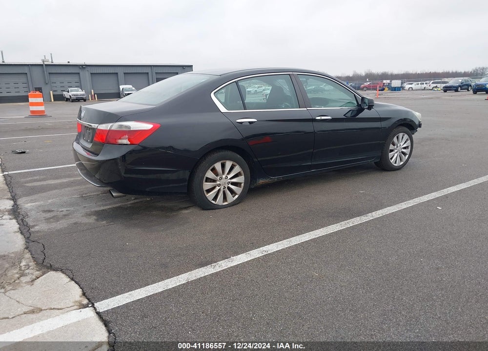 2013 HONDA ACCORD EX VIN: 1HGCR2F72DA052766