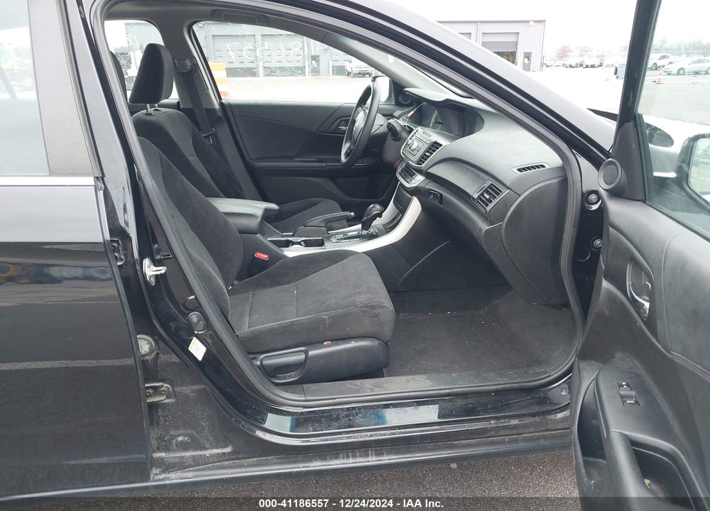2013 HONDA ACCORD EX VIN: 1HGCR2F72DA052766