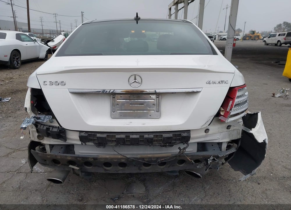 2014 MERCEDES-BENZ C 300 LUXURY 4MATIC/SPORT 4MATIC VIN: WDDGF8AB4EG226400