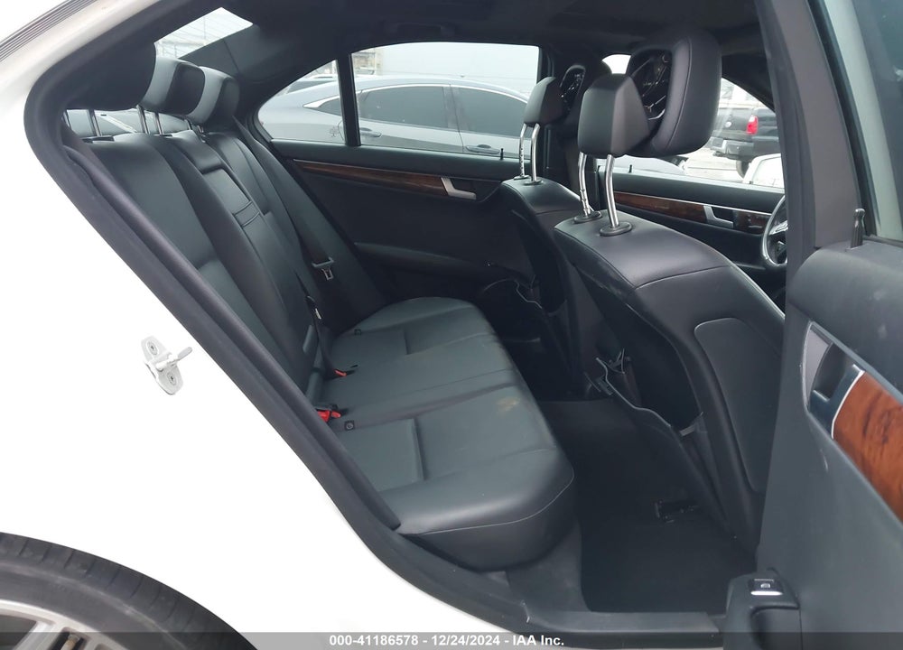 2014 MERCEDES-BENZ C 300 LUXURY 4MATIC/SPORT 4MATIC VIN: WDDGF8AB4EG226400