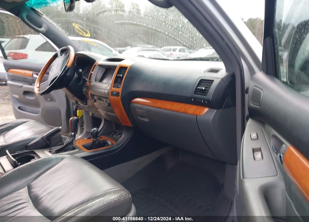 2003 LEXUS GX 470 VIN: JTJBT20X930015526