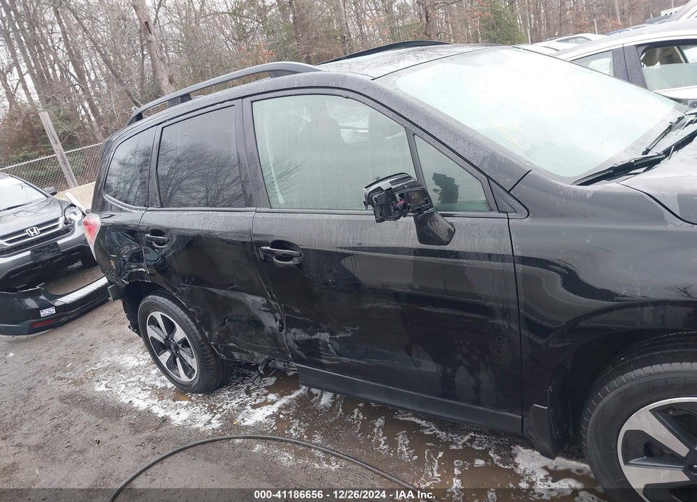 2018 SUBARU FORESTER VIN: JF2SJAEC4JH567959