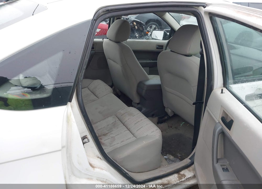 2010 FORD FOCUS VIN: 1FAHP3FN1AW207794