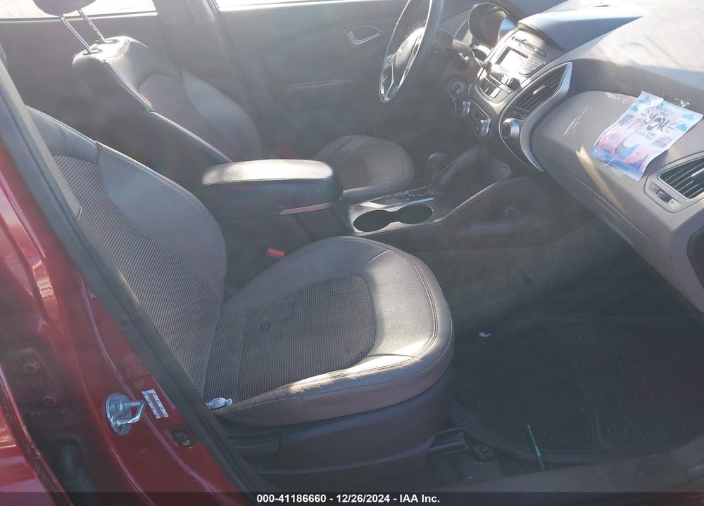 2011 HYUNDAI TUCSON GLS VIN: KM8JU3AC0BU240756