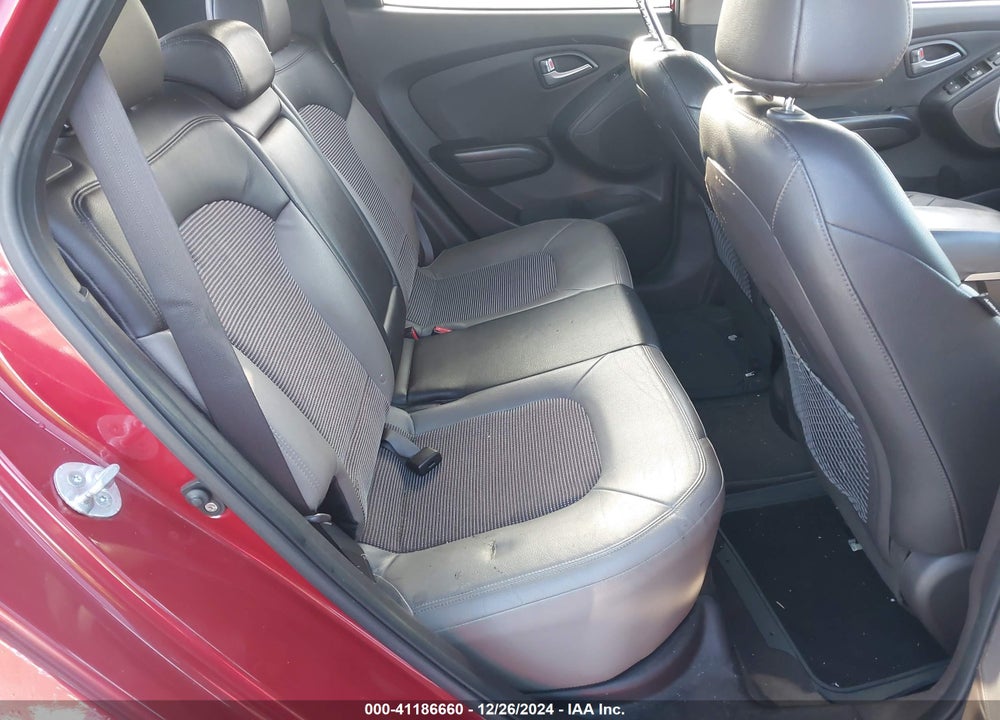 2011 HYUNDAI TUCSON GLS VIN: KM8JU3AC0BU240756