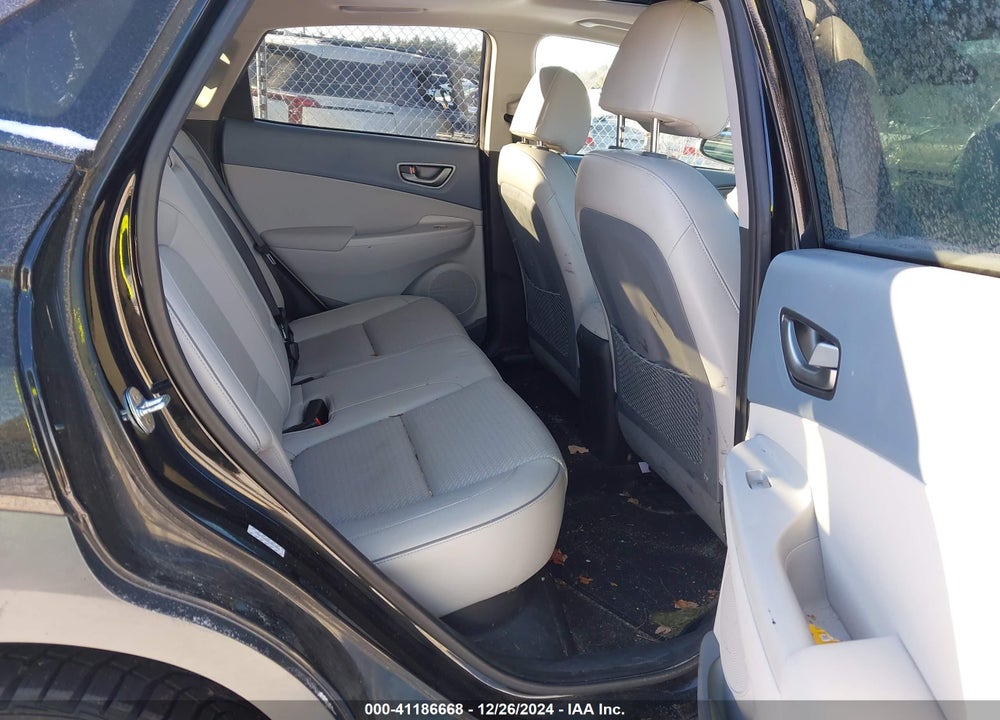 2019 HYUNDAI KONA EV LIMITED VIN: KM8K33AG6KU024095