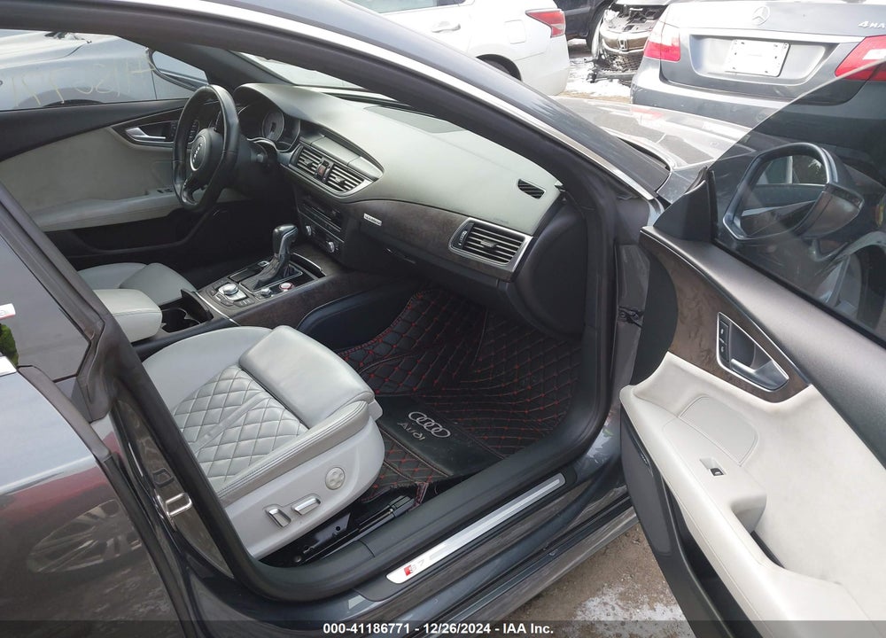 2017 AUDI S7 VIN: WAUWFAFC0HN117279