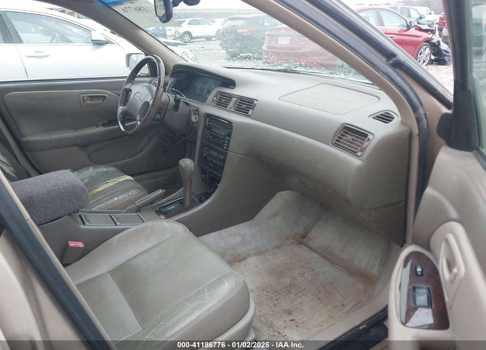 2001 TOYOTA CAMRY LE V6 VIN: JT2BF22K210329830