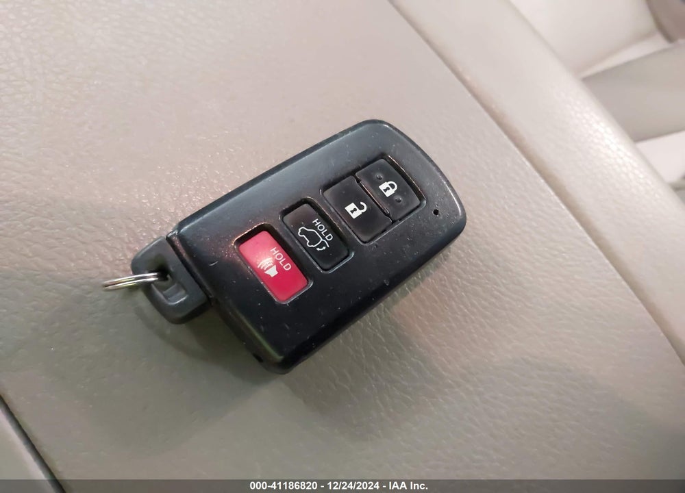 2014 TOYOTA HIGHLANDER VIN: 5TDJKRFH0ES005235