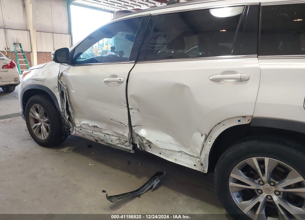 2014 TOYOTA HIGHLANDER VIN: 5TDJKRFH0ES005235