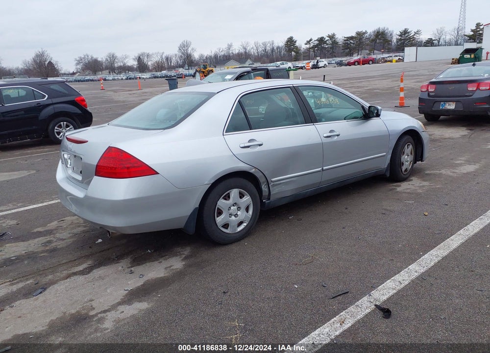 2007 HONDA ACCORD 2.4 LX VIN: 1HGCM56447A061799