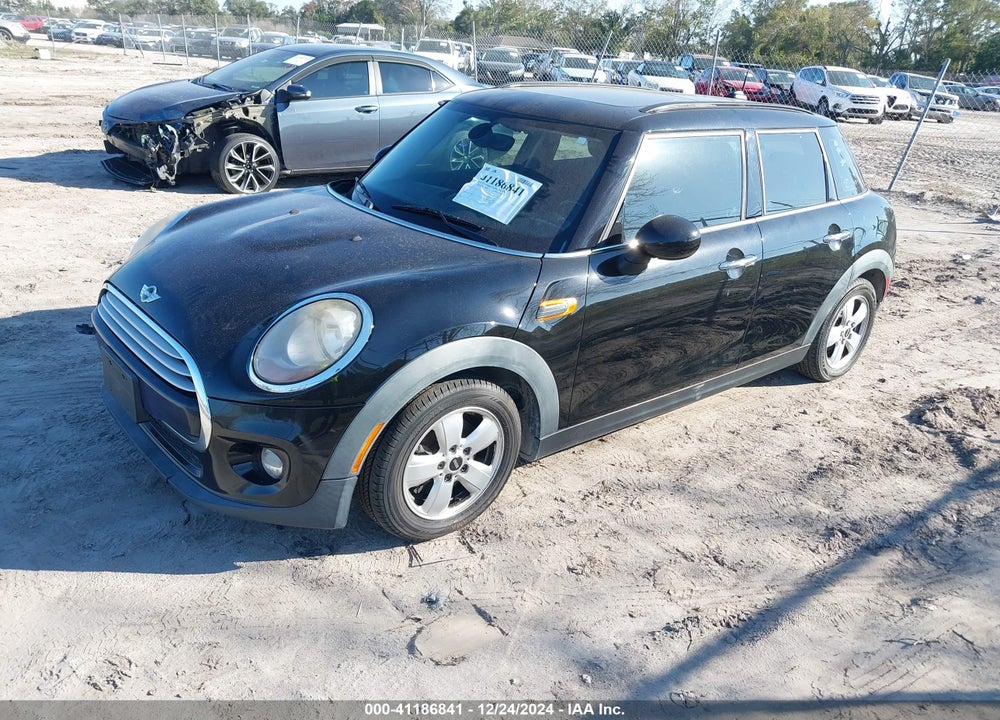 2015 MINI HARDTOP VIN: WMWXS5C52FT830979