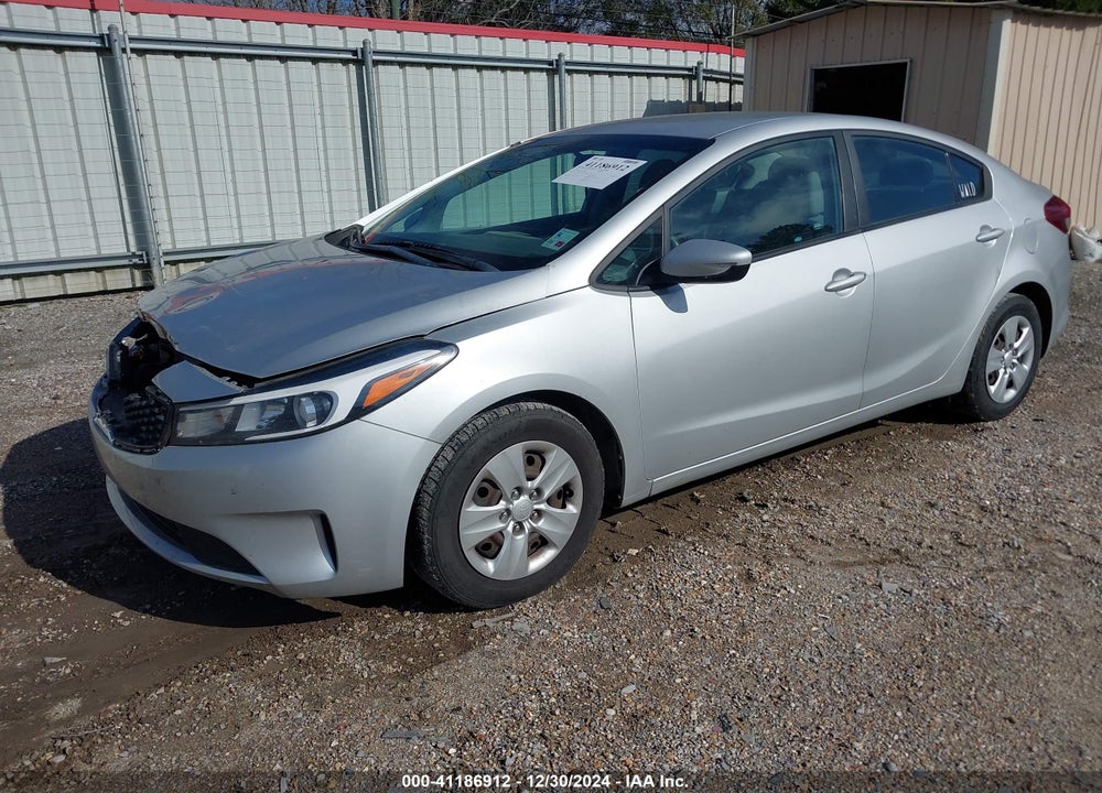 2018 KIA FORTE VIN: 3KPFL4A77JE197004