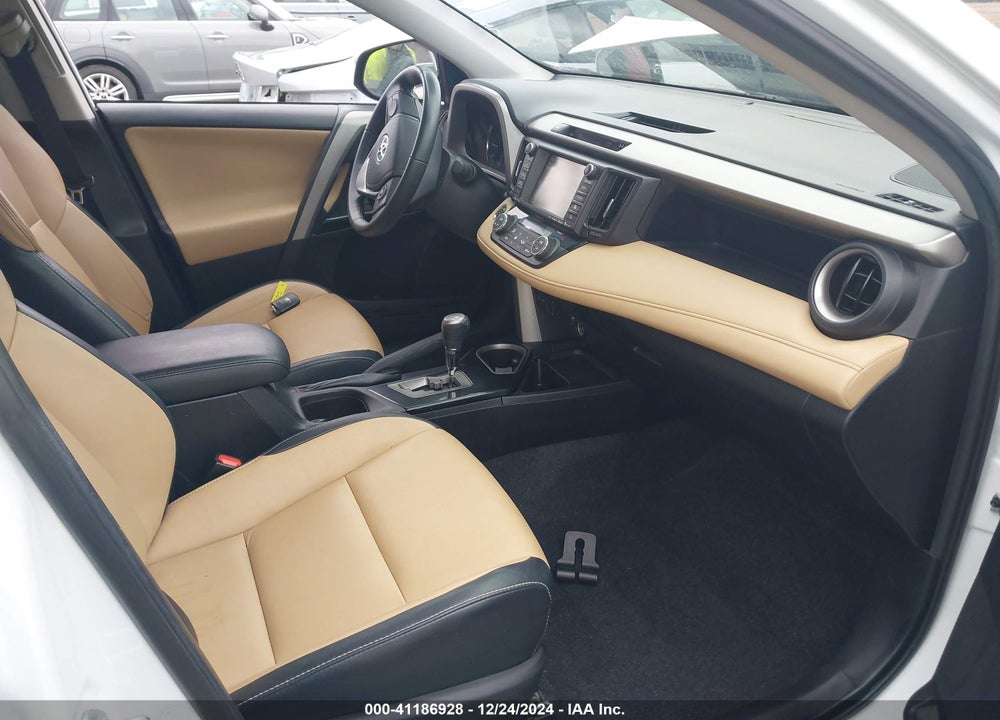 2017 TOYOTA RAV4 VIN: 2T3DFREV7HW541675