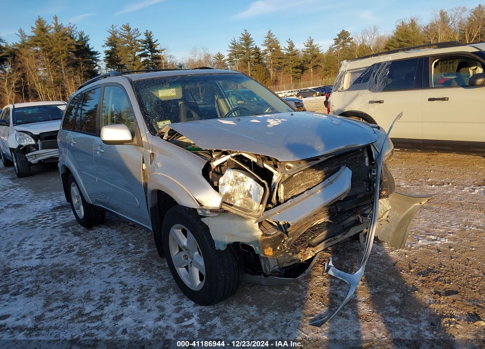 2005 TOYOTA RAV4 VIN: JTEHD20V656025581
