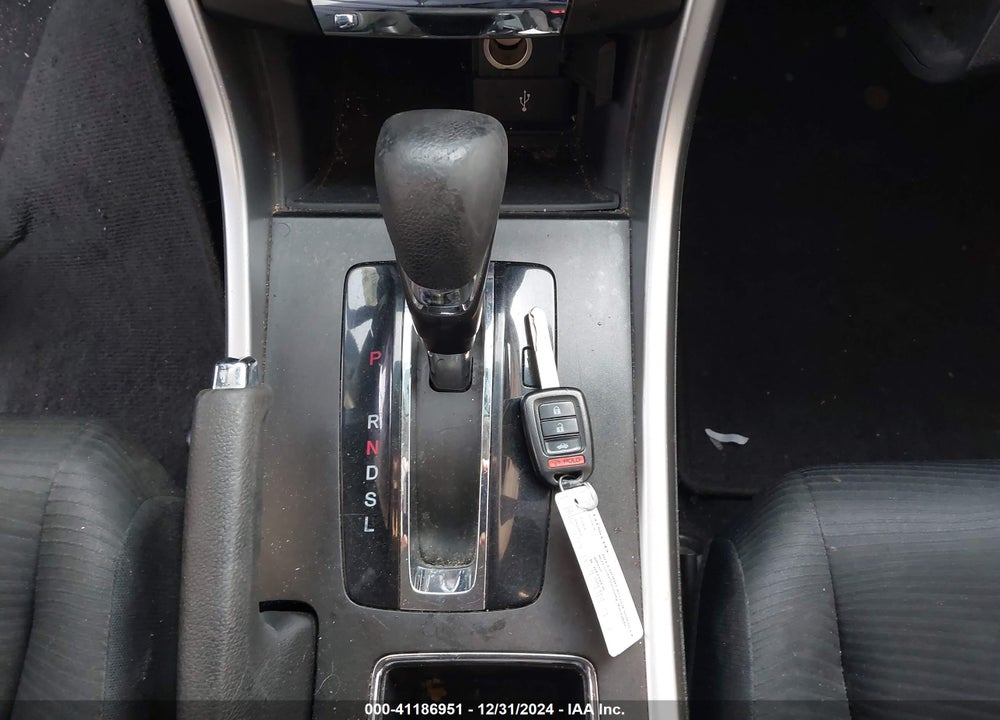 2014 HONDA ACCORD LX VIN: 1HGCR2F31EA215762