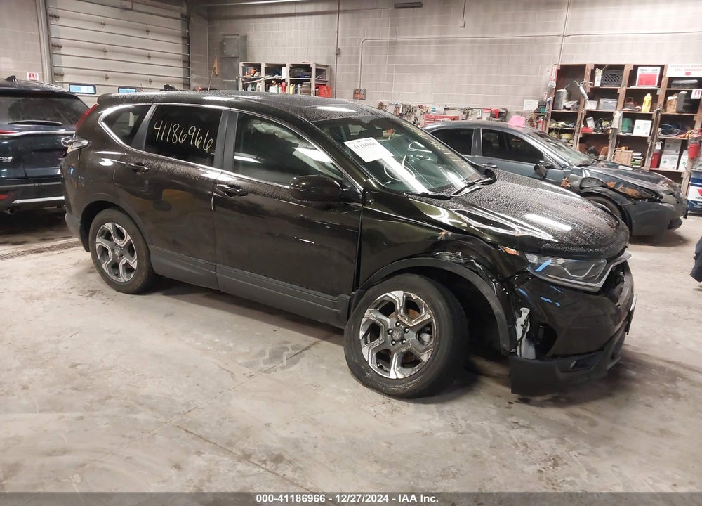 2018 HONDA CR-V EX VIN: 7FARW2H51JE075802
