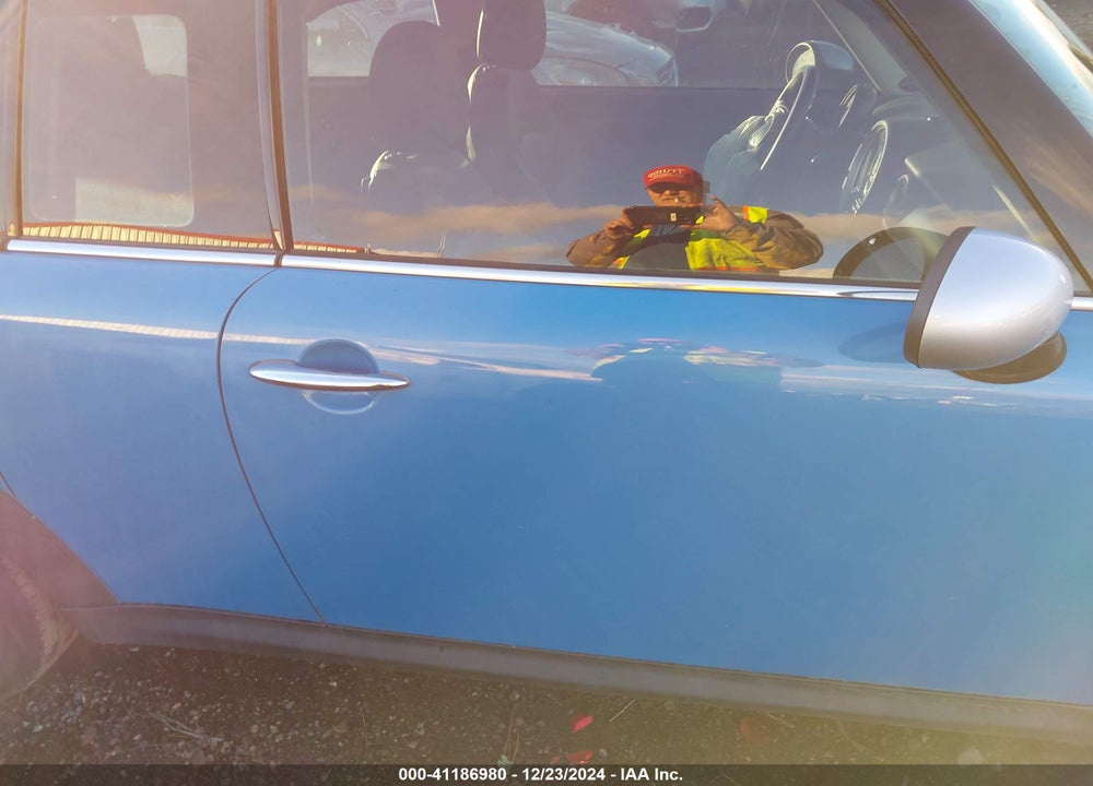 2013 MINI CLUBMAN COOPER VIN: WMWZF3C51DT571352