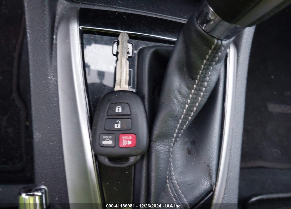 2014 TOYOTA COROLLA LE VIN: 2T1BURHE4EC064735