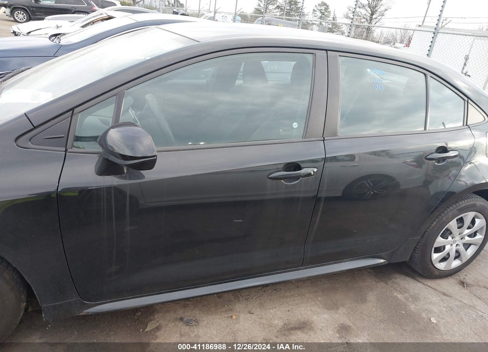 2022 TOYOTA COROLLA VIN: 5YFEPMAE9NP365714
