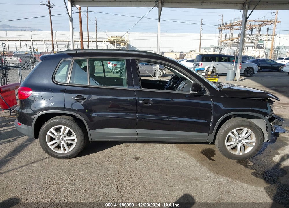 2015 VOLKSWAGEN TIGUAN S VIN: WVGAV7AX9FW550518
