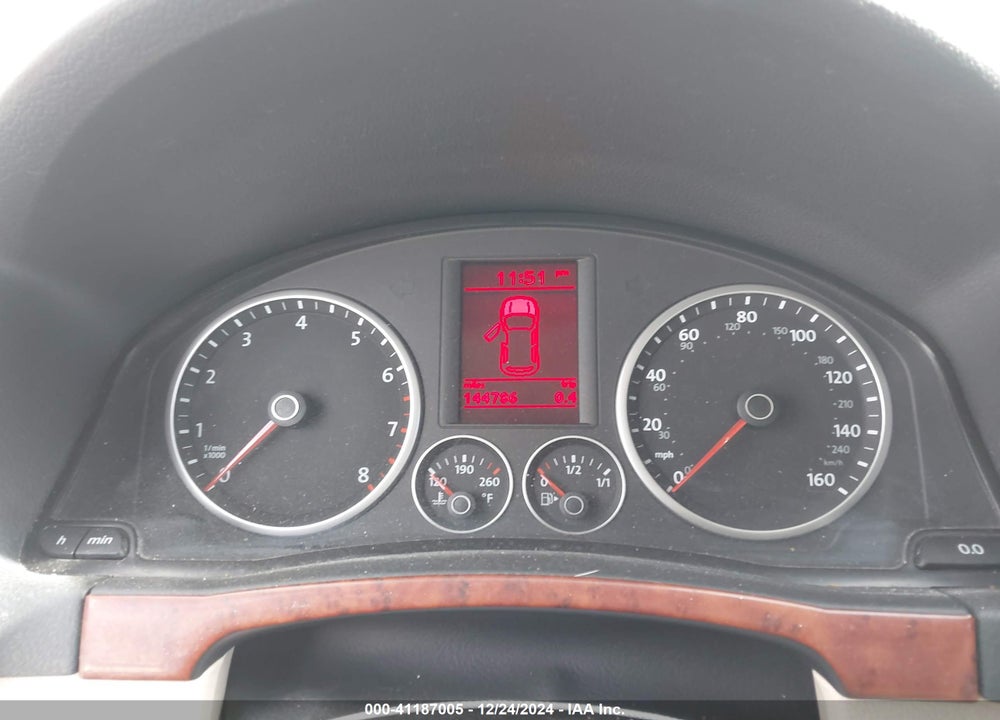 2009 VOLKSWAGEN TIGUAN S/SE/SEL VIN: WVGAV75N39W003046
