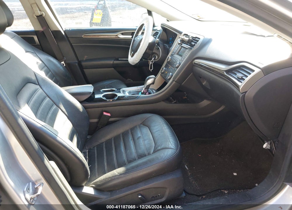 2014 FORD FUSION SE VIN: 3FA6P0HD9ER113861