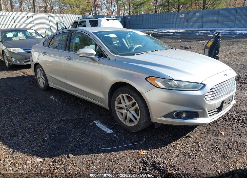 2014 FORD FUSION SE VIN: 3FA6P0HD9ER113861