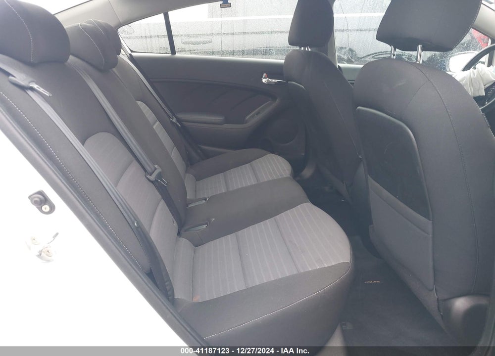 2017 KIA FORTE S VIN: 3KPFL4A75HE044230