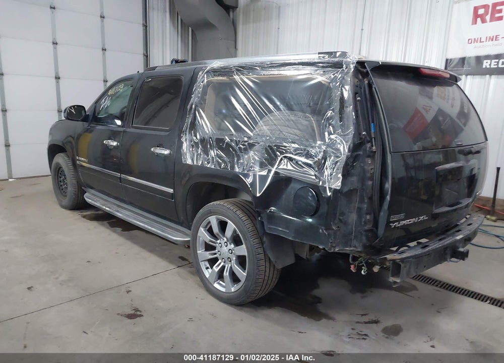 2009 GMC YUKON XL 1500 DENALI VIN: 1GKFK06299R115013
