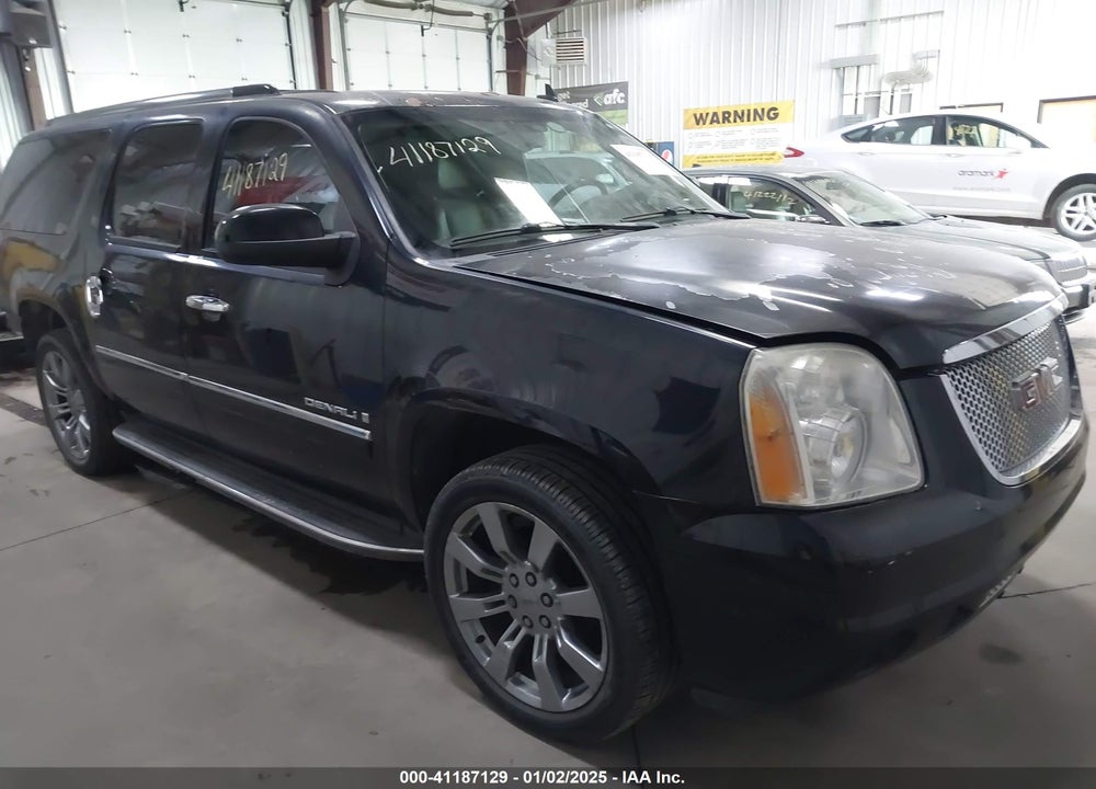 2009 GMC YUKON XL 1500 DENALI VIN: 1GKFK06299R115013
