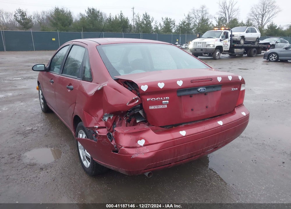 2005 FORD FOCUS ZX4 VIN: 1FAFP34N45W231538