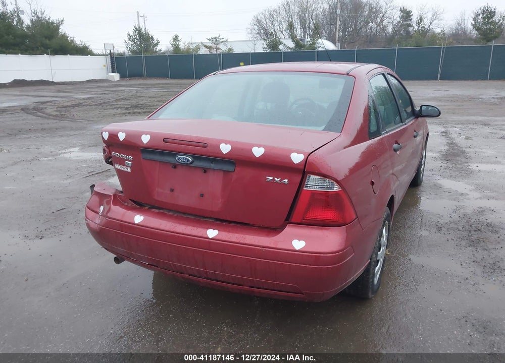 2005 FORD FOCUS ZX4 VIN: 1FAFP34N45W231538