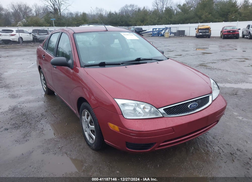 2005 FORD FOCUS ZX4 VIN: 1FAFP34N45W231538