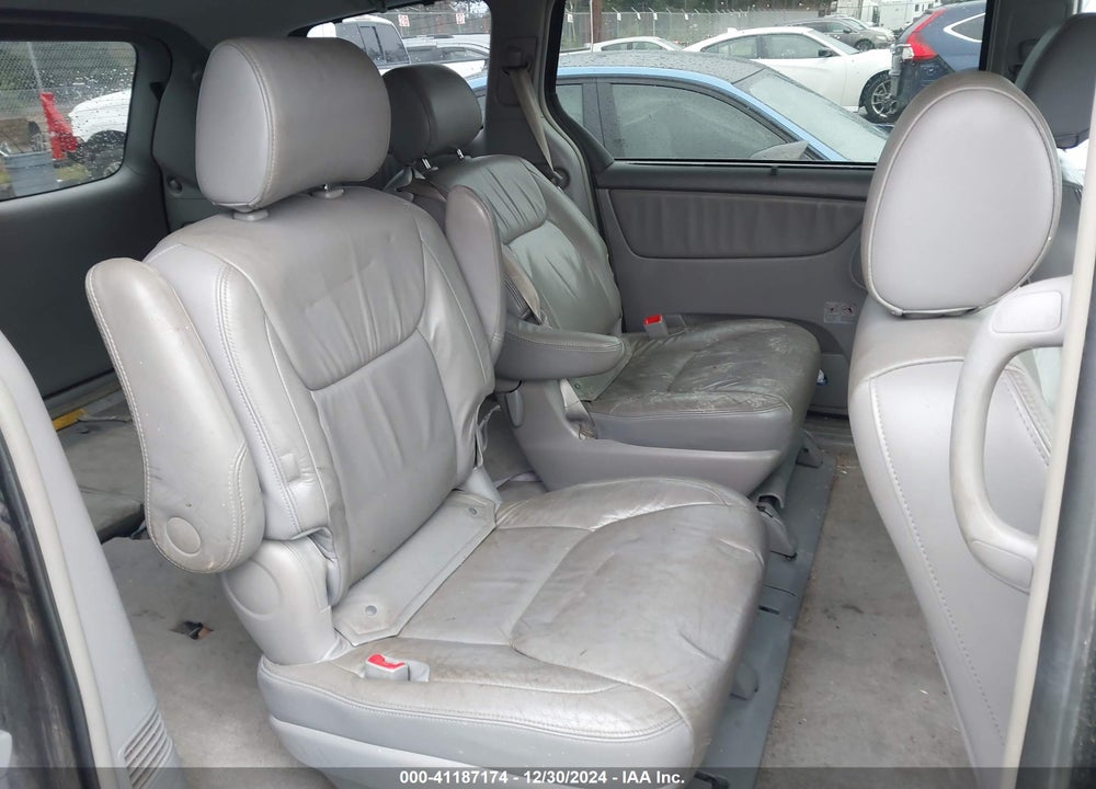 2006 TOYOTA SIENNA XLE LIMITED VIN: 5TDBA22C26S076740