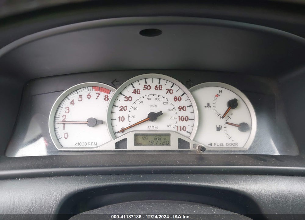 2005 TOYOTA COROLLA S VIN: 2T1BR32E75C380766