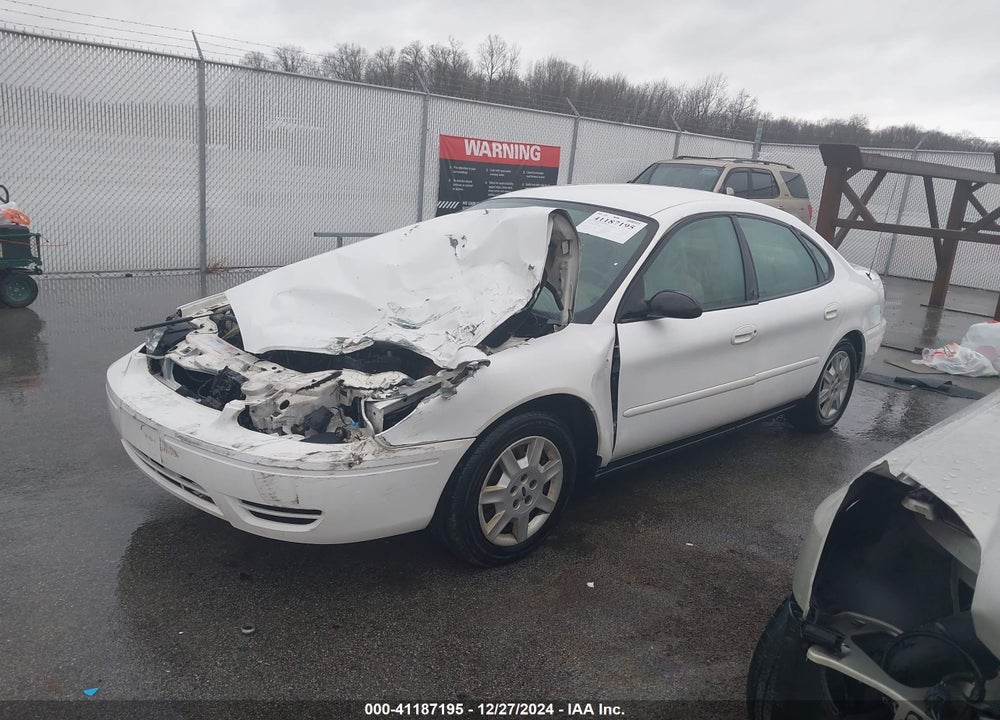 2005 FORD TAURUS SE VIN: 1FAFP53U95A269042