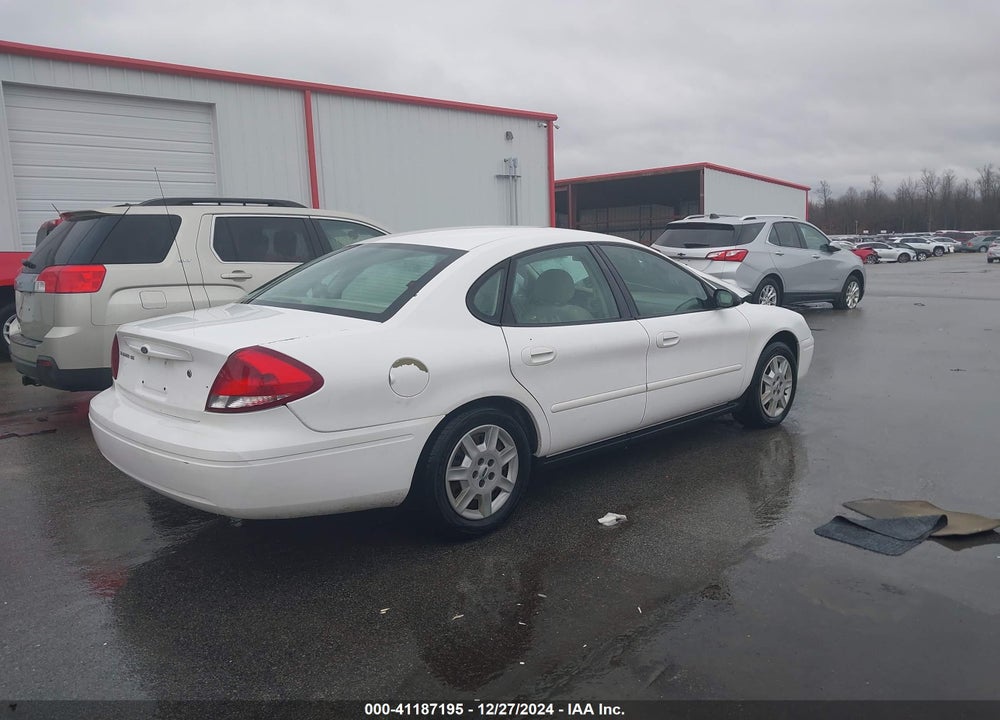 2005 FORD TAURUS SE VIN: 1FAFP53U95A269042