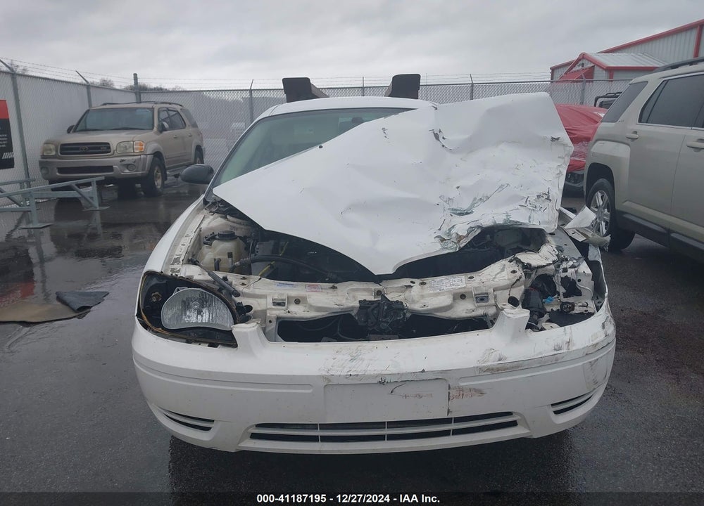 2005 FORD TAURUS SE VIN: 1FAFP53U95A269042