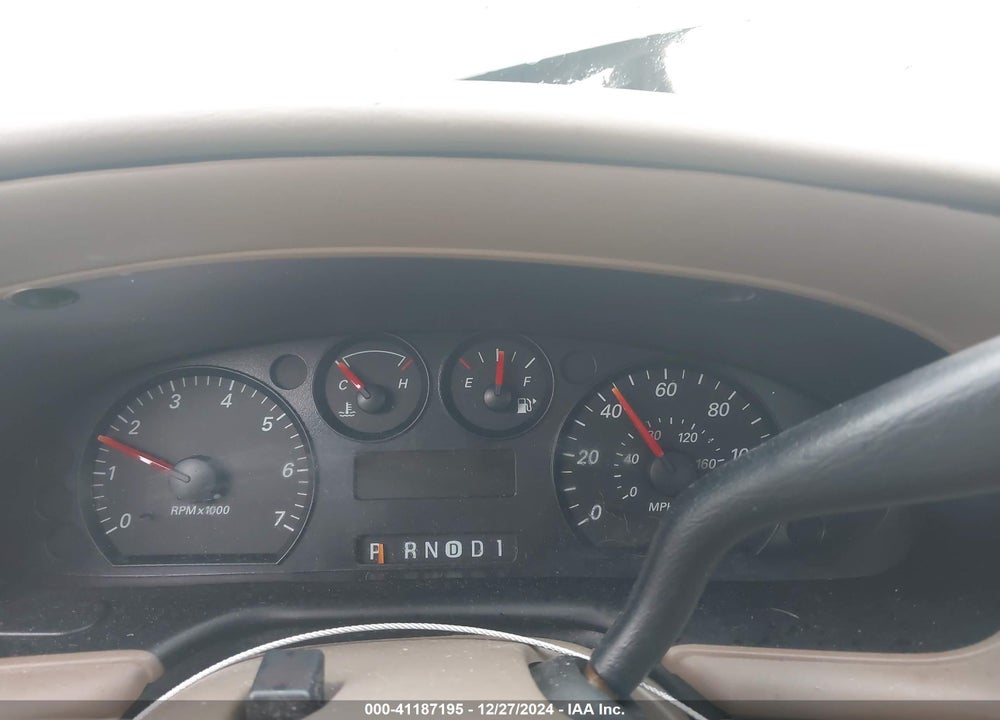 2005 FORD TAURUS SE VIN: 1FAFP53U95A269042