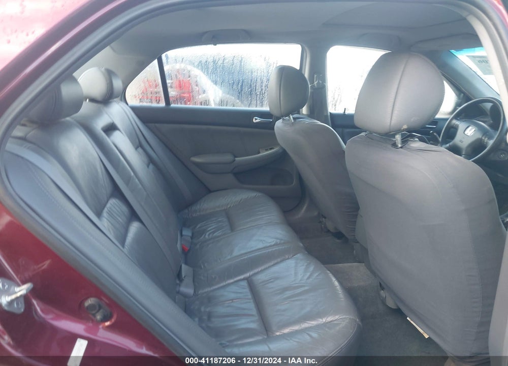 2005 HONDA ACCORD 3.0 EX VIN: 1HGCM665X5A073404