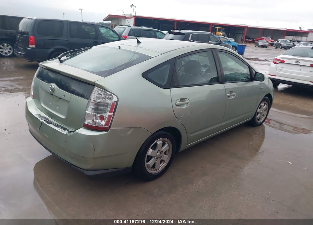 2008 TOYOTA PRIUS VIN: JTDKB20U183335313