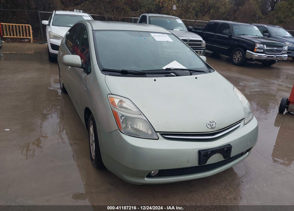 2008 TOYOTA PRIUS VIN: JTDKB20U183335313